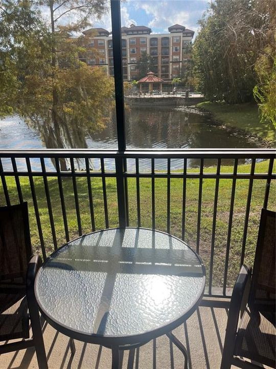 Под контрактом: $180,000 (3 спален, 2 ванн, 1200 Квадратных фут)