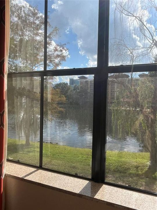 Под контрактом: $180,000 (3 спален, 2 ванн, 1200 Квадратных фут)