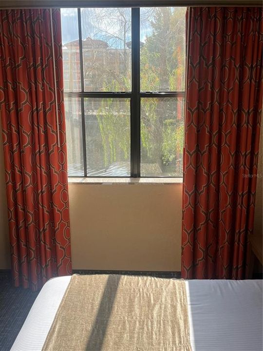 Под контрактом: $180,000 (3 спален, 2 ванн, 1200 Квадратных фут)