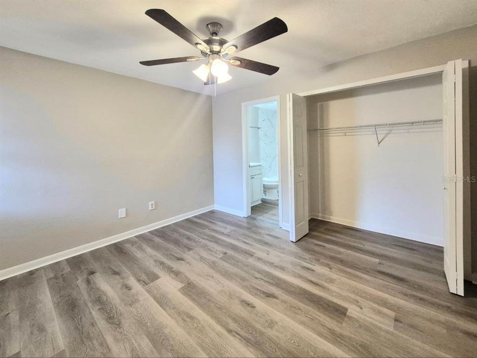For Rent: $1,600 (2 beds, 2 baths, 937 Square Feet)