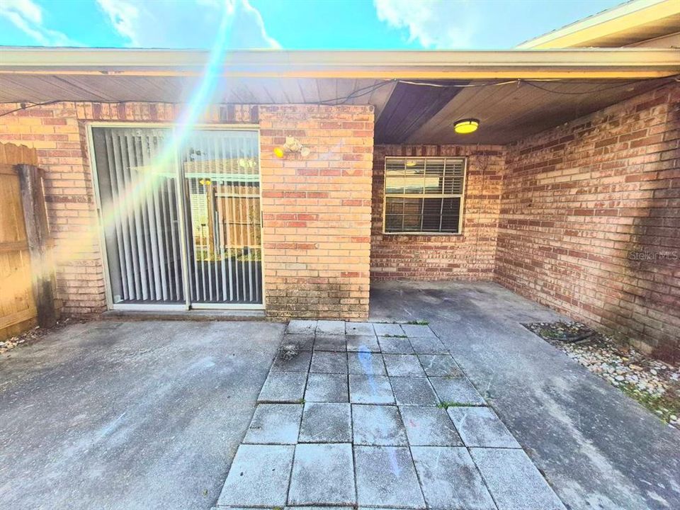 For Rent: $1,600 (2 beds, 2 baths, 937 Square Feet)