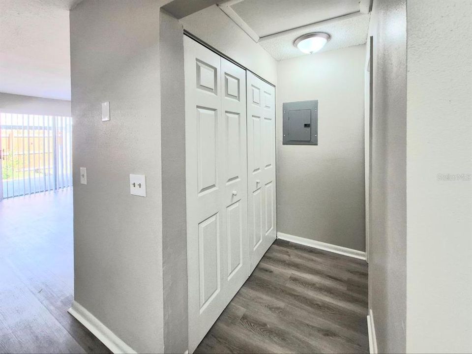 For Rent: $1,600 (2 beds, 2 baths, 937 Square Feet)