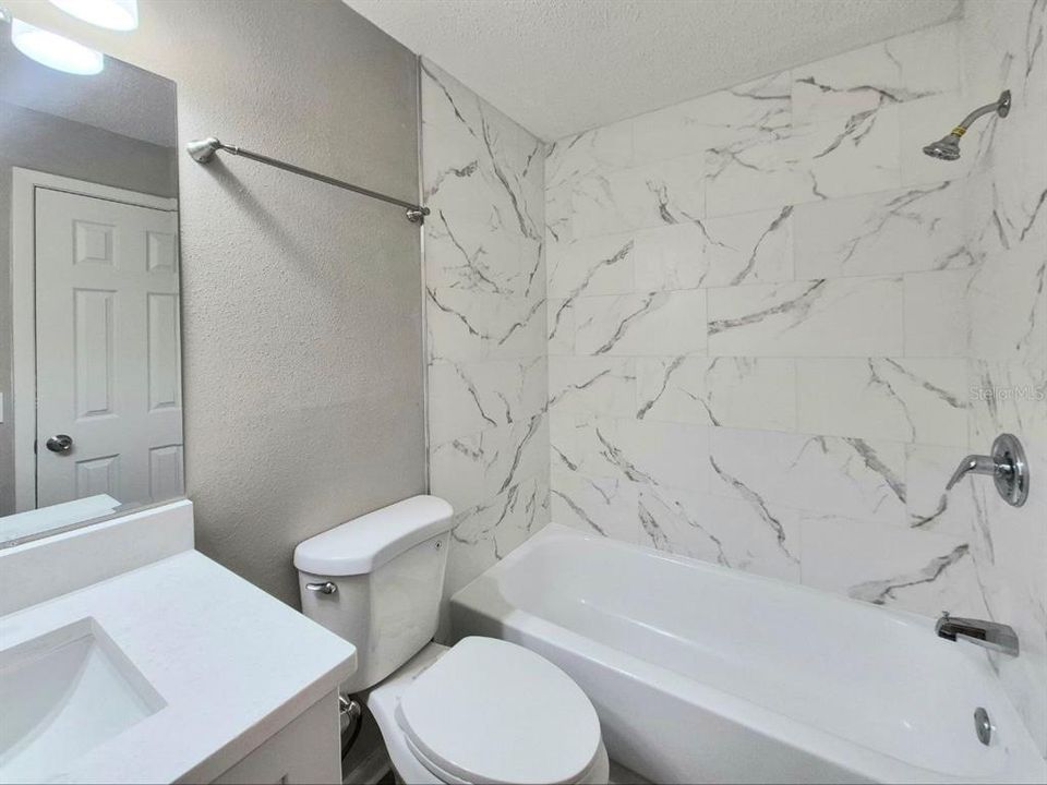 For Rent: $1,600 (2 beds, 2 baths, 937 Square Feet)