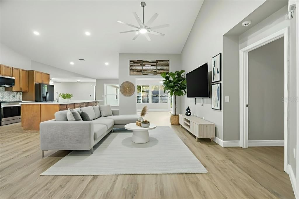 For Sale: $525,000 (4 beds, 3 baths, 2692 Square Feet)