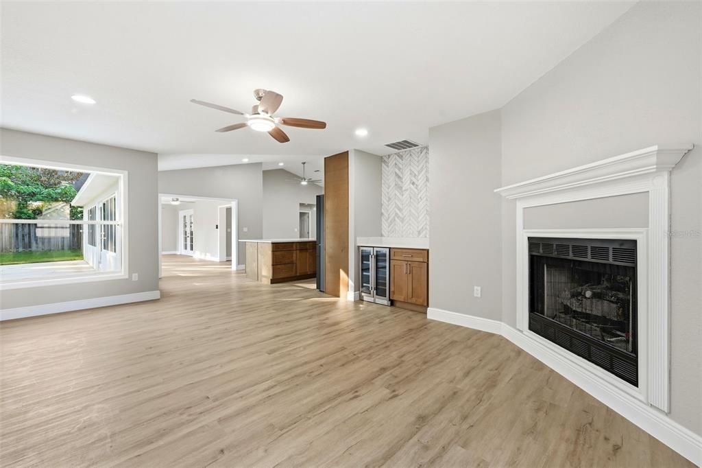 For Sale: $525,000 (4 beds, 3 baths, 2692 Square Feet)