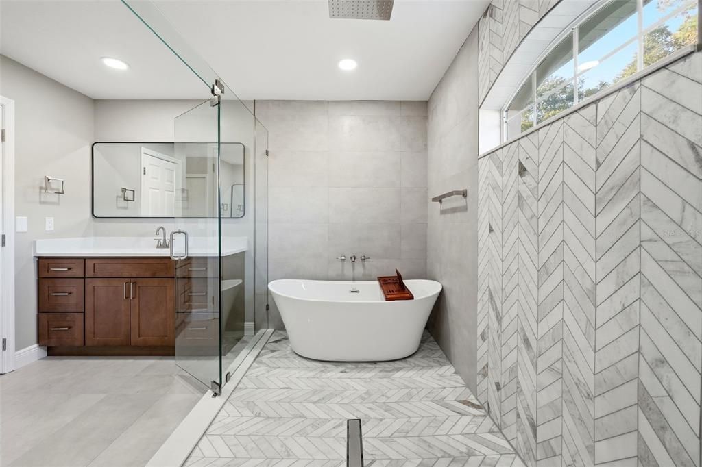 For Sale: $525,000 (4 beds, 3 baths, 2692 Square Feet)