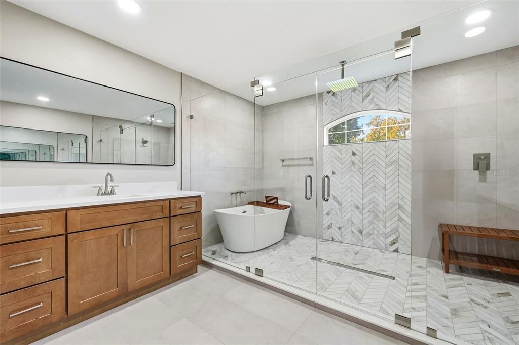 For Sale: $525,000 (4 beds, 3 baths, 2692 Square Feet)