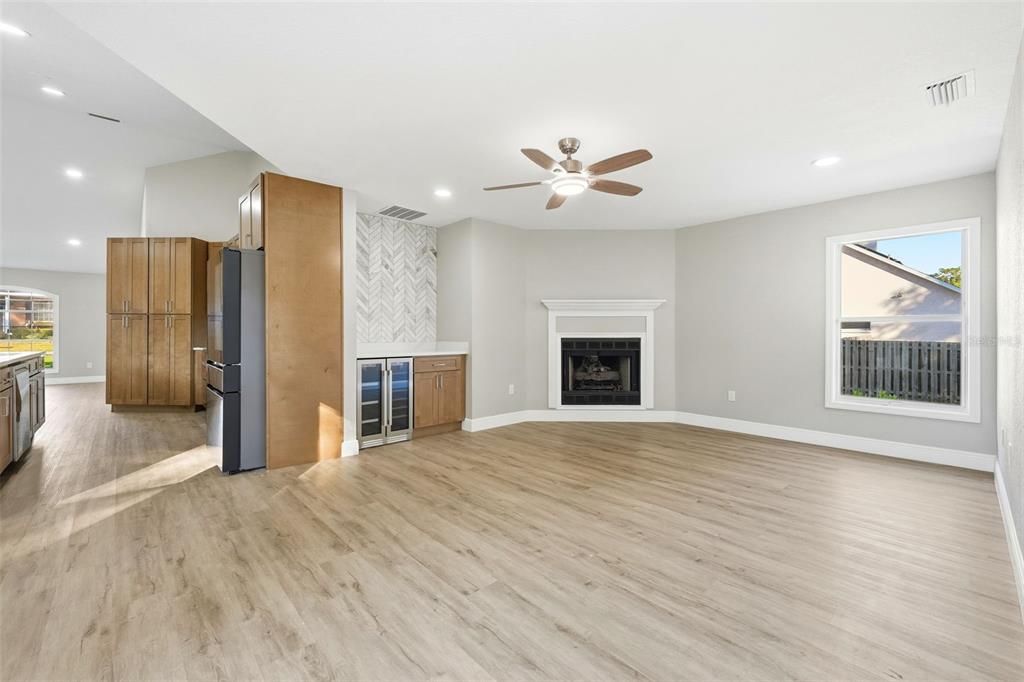 For Sale: $525,000 (4 beds, 3 baths, 2692 Square Feet)