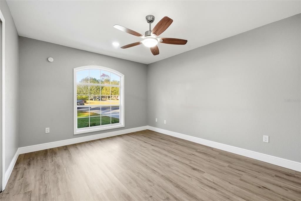 For Sale: $525,000 (4 beds, 3 baths, 2692 Square Feet)