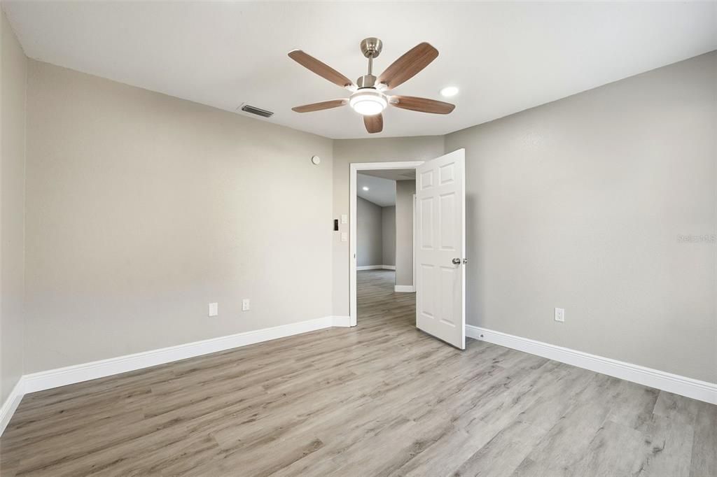 For Sale: $525,000 (4 beds, 3 baths, 2692 Square Feet)