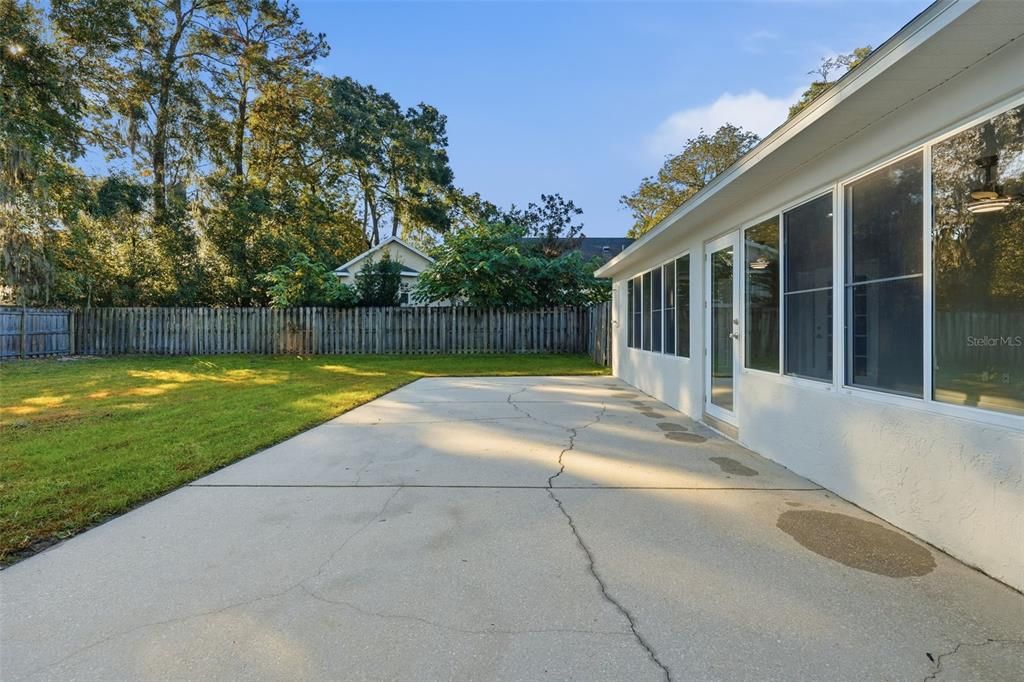 For Sale: $525,000 (4 beds, 3 baths, 2692 Square Feet)