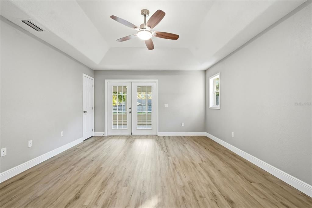 For Sale: $525,000 (4 beds, 3 baths, 2692 Square Feet)