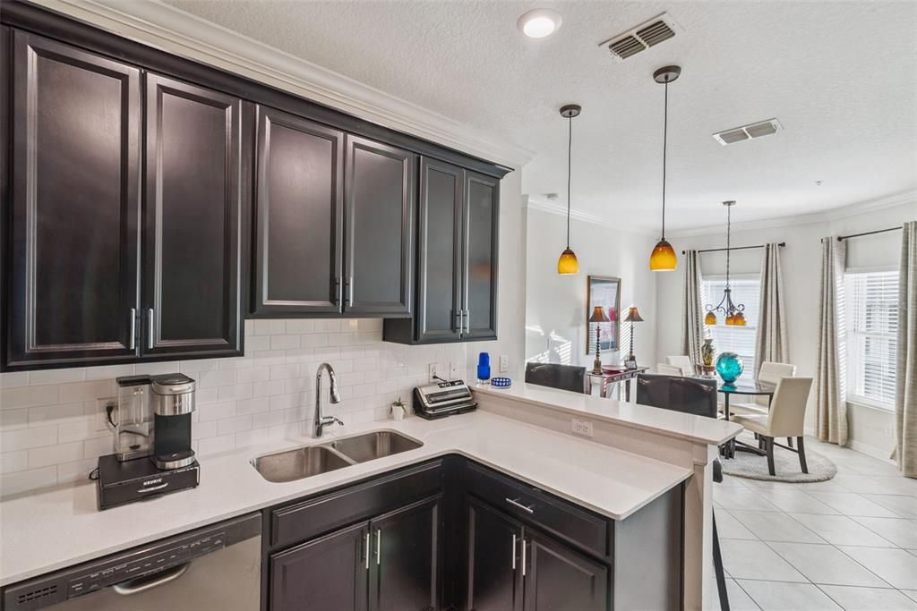 For Sale: $335,000 (2 beds, 2 baths, 1503 Square Feet)