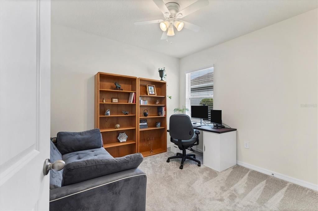 待售: $425,000 (3 贝兹, 2 浴室, 1561 平方英尺)