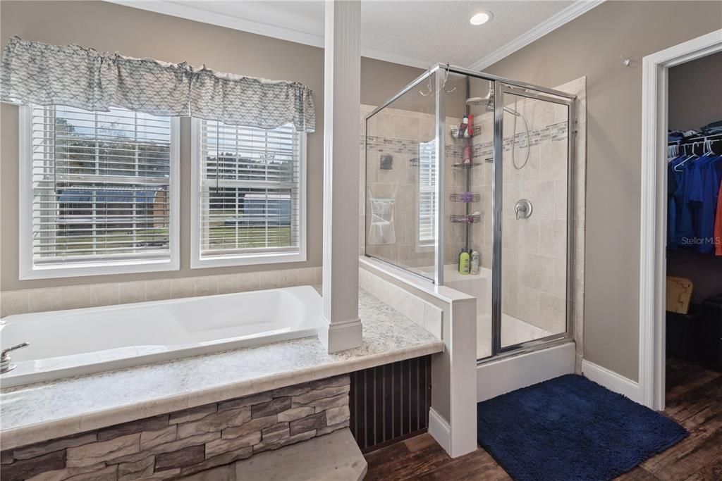 На продажу: $399,000 (4 спален, 2 ванн, 2280 Квадратных фут)