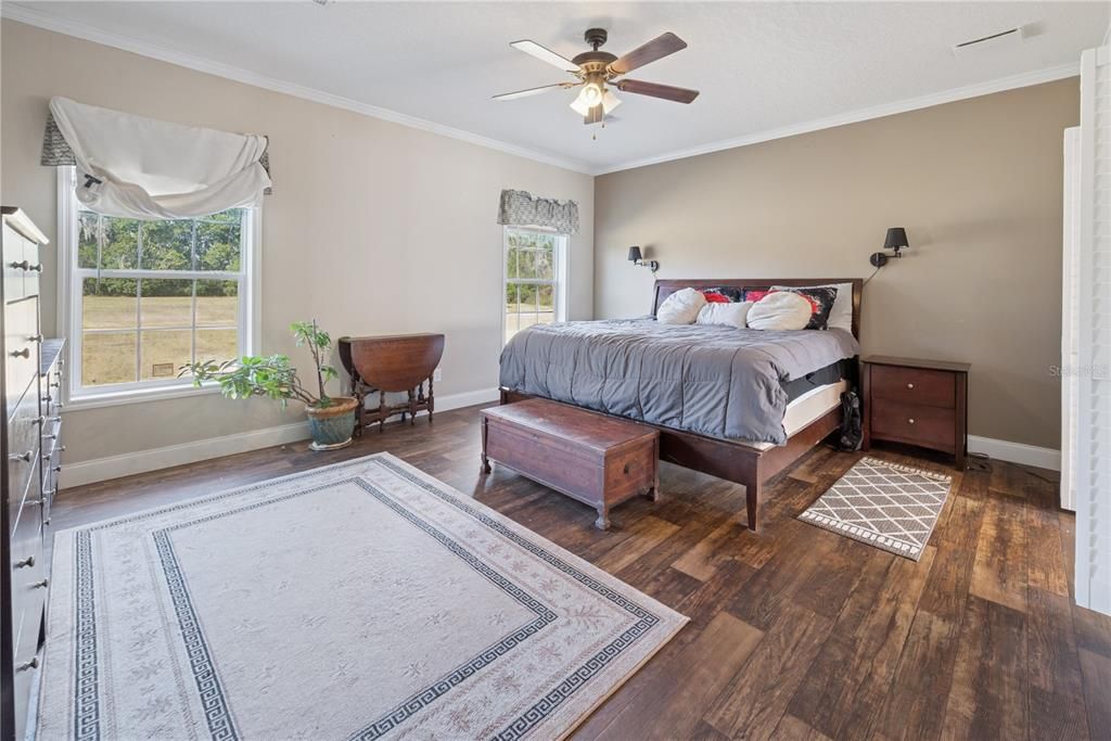 На продажу: $399,000 (4 спален, 2 ванн, 2280 Квадратных фут)