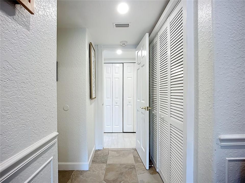 En Venta: $239,900 (2 camas, 2 baños, 1024 Pies cuadrados)