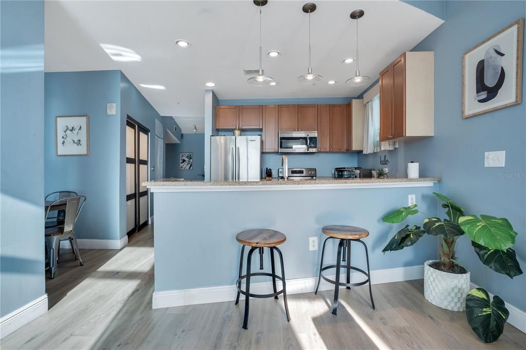 В аренду: $4,500 (2 спален, 2 ванн, 1537 Квадратных фут)