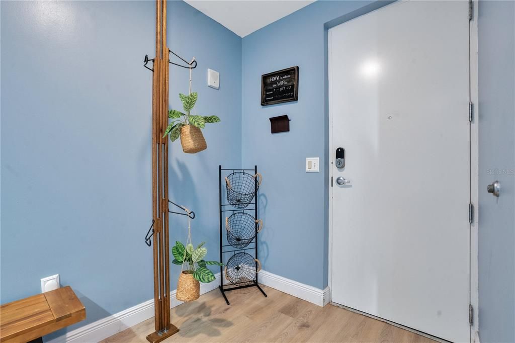 В аренду: $4,500 (2 спален, 2 ванн, 1537 Квадратных фут)