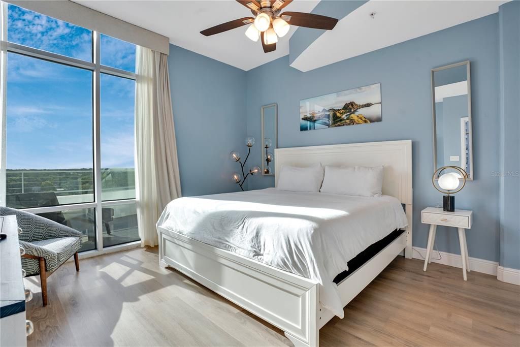 В аренду: $4,500 (2 спален, 2 ванн, 1537 Квадратных фут)