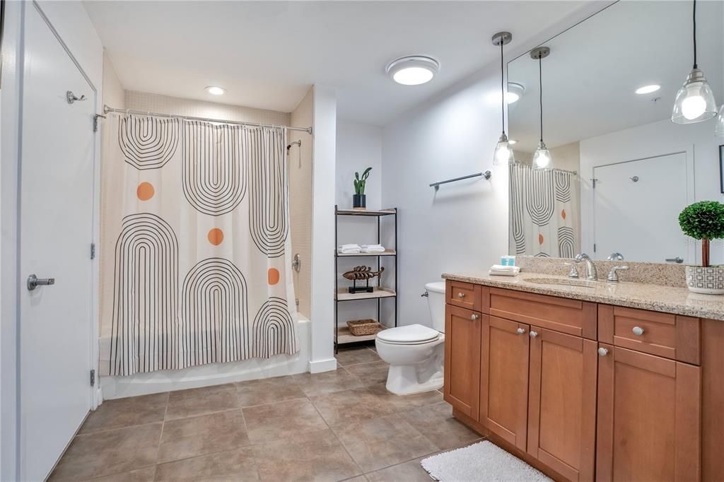 В аренду: $4,500 (2 спален, 2 ванн, 1537 Квадратных фут)