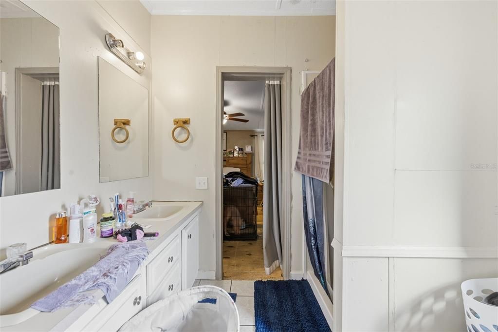 En Venta: $190,000 (4 camas, 2 baños, 1620 Pies cuadrados)