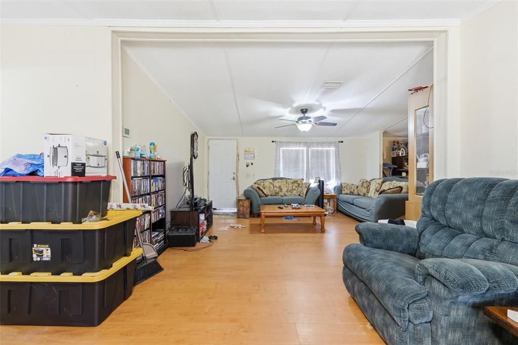 En Venta: $190,000 (4 camas, 2 baños, 1620 Pies cuadrados)