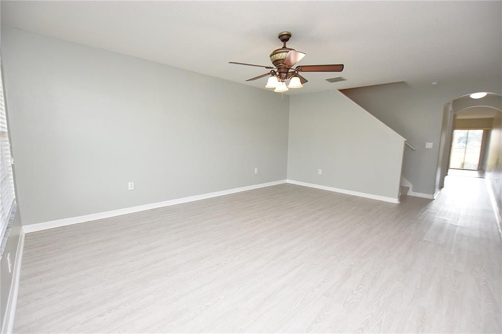 出租: $1,650 (2 贝兹, 2 浴室, 1496 平方英尺)