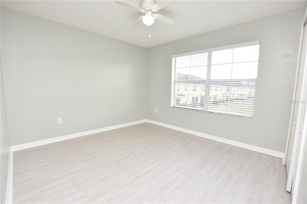 出租: $1,650 (2 贝兹, 2 浴室, 1496 平方英尺)