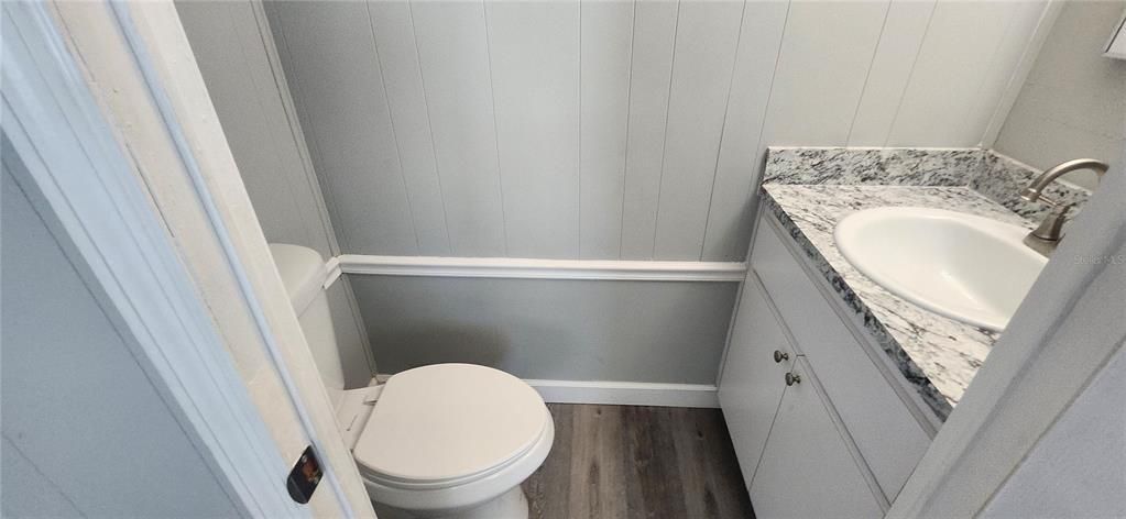 待售: $120,000 (2 贝兹, 1 浴室, 736 平方英尺)