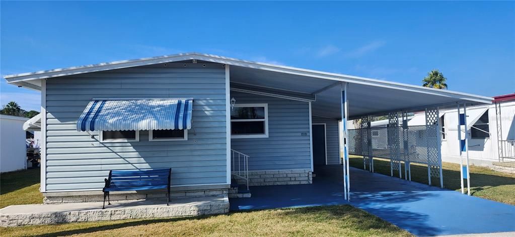 待售: $120,000 (2 贝兹, 1 浴室, 736 平方英尺)