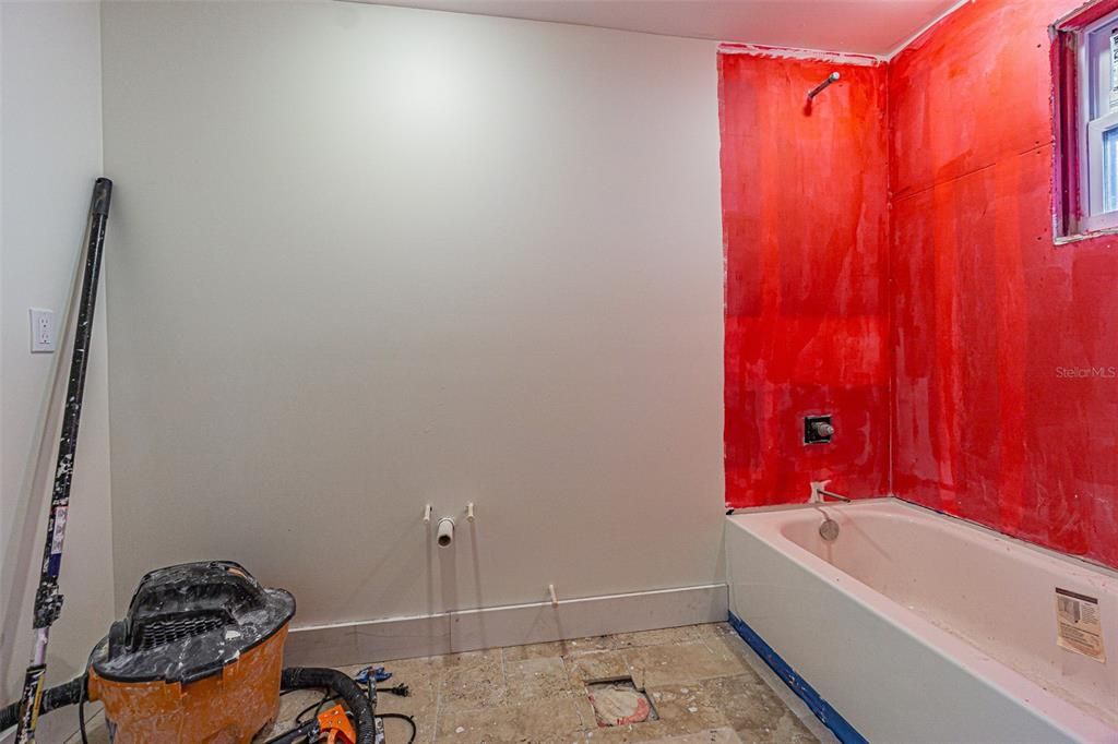 待售: $429,000 (4 贝兹, 3 浴室, 2043 平方英尺)