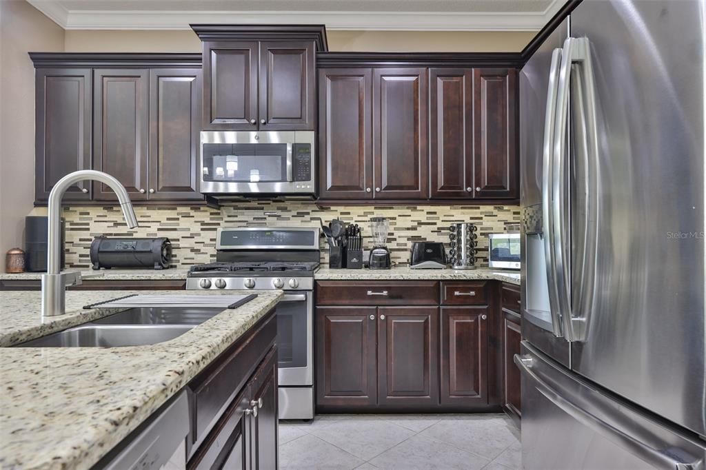 En Venta: $368,000 (2 camas, 2 baños, 1525 Pies cuadrados)