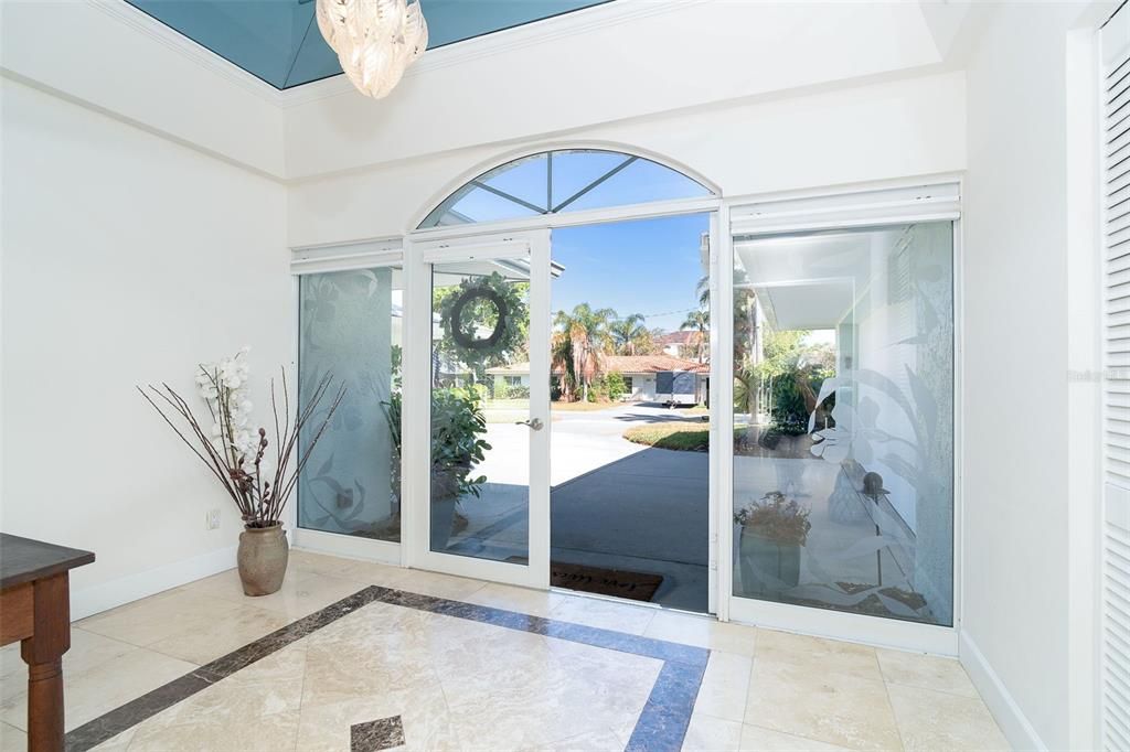 For Sale: $1,675,000 (3 beds, 2 baths, 2166 Square Feet)