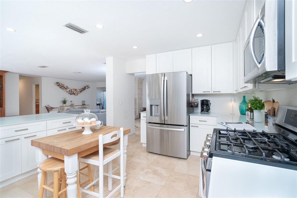 For Sale: $1,675,000 (3 beds, 2 baths, 2166 Square Feet)