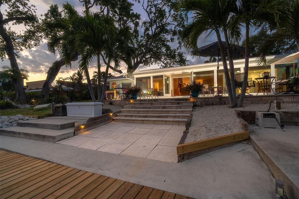 For Sale: $1,675,000 (3 beds, 2 baths, 2166 Square Feet)