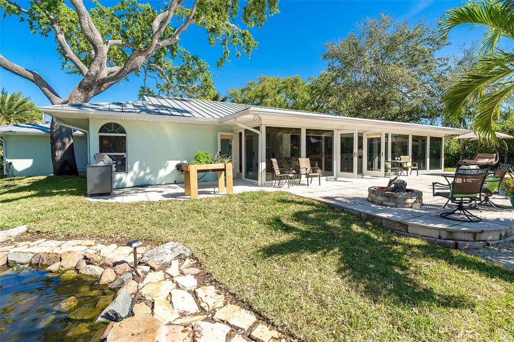 For Sale: $1,675,000 (3 beds, 2 baths, 2166 Square Feet)