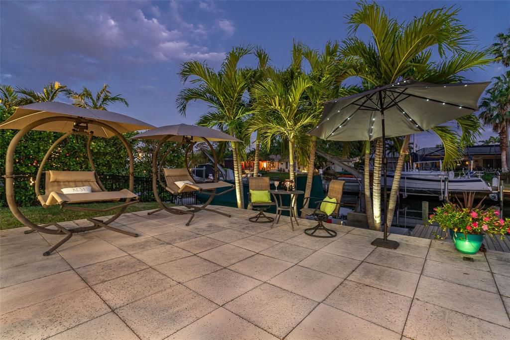 For Sale: $1,675,000 (3 beds, 2 baths, 2166 Square Feet)