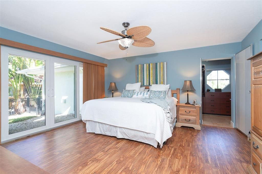 For Sale: $1,675,000 (3 beds, 2 baths, 2166 Square Feet)