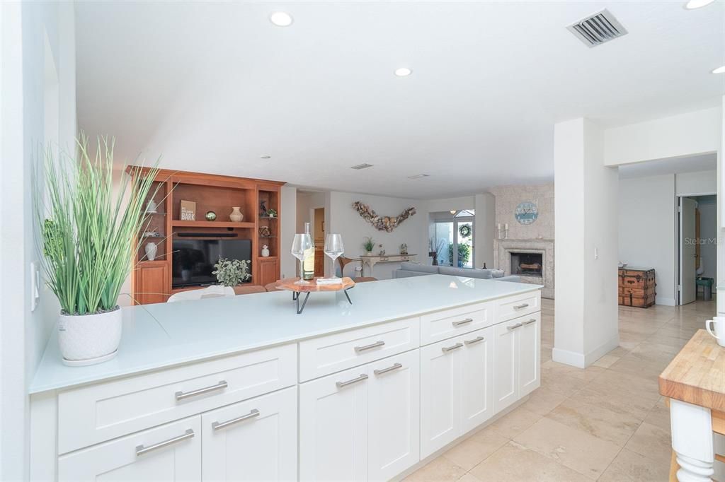 For Sale: $1,675,000 (3 beds, 2 baths, 2166 Square Feet)