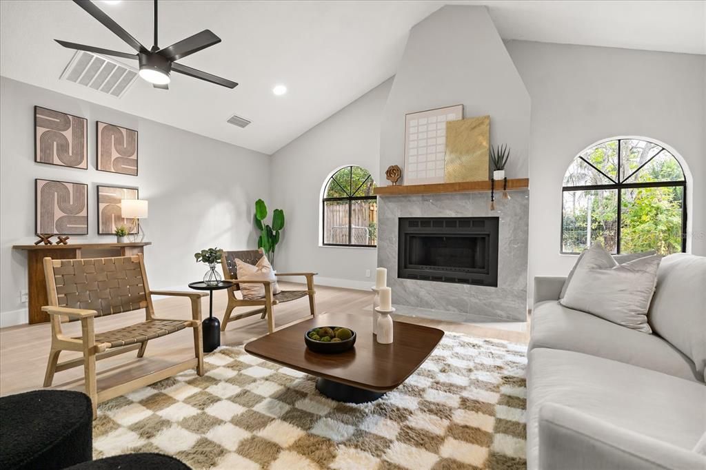 Под контрактом: $545,000 (4 спален, 2 ванн, 1976 Квадратных фут)