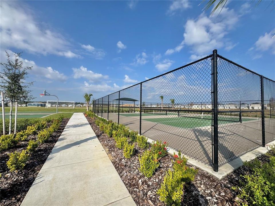 En Renta: $2,000 (4 camas, 2 baños, 1874 Pies cuadrados)