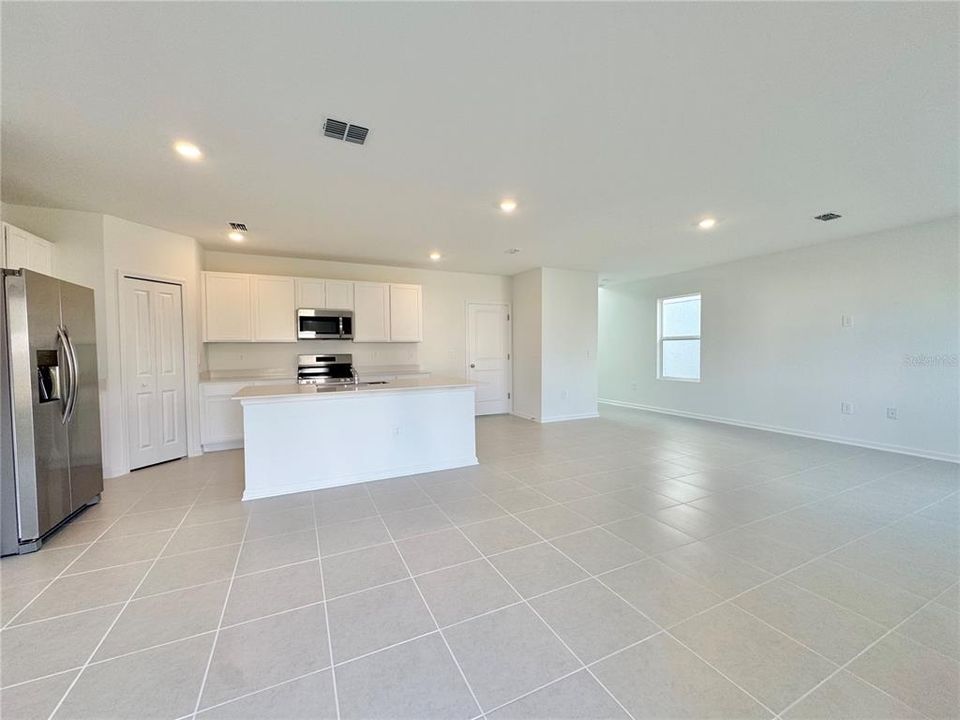 En Renta: $2,000 (4 camas, 2 baños, 1874 Pies cuadrados)