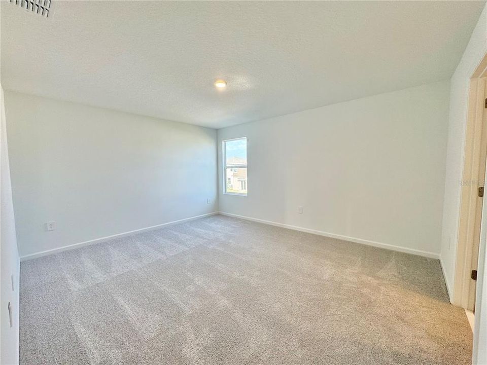 En Renta: $2,000 (4 camas, 2 baños, 1874 Pies cuadrados)