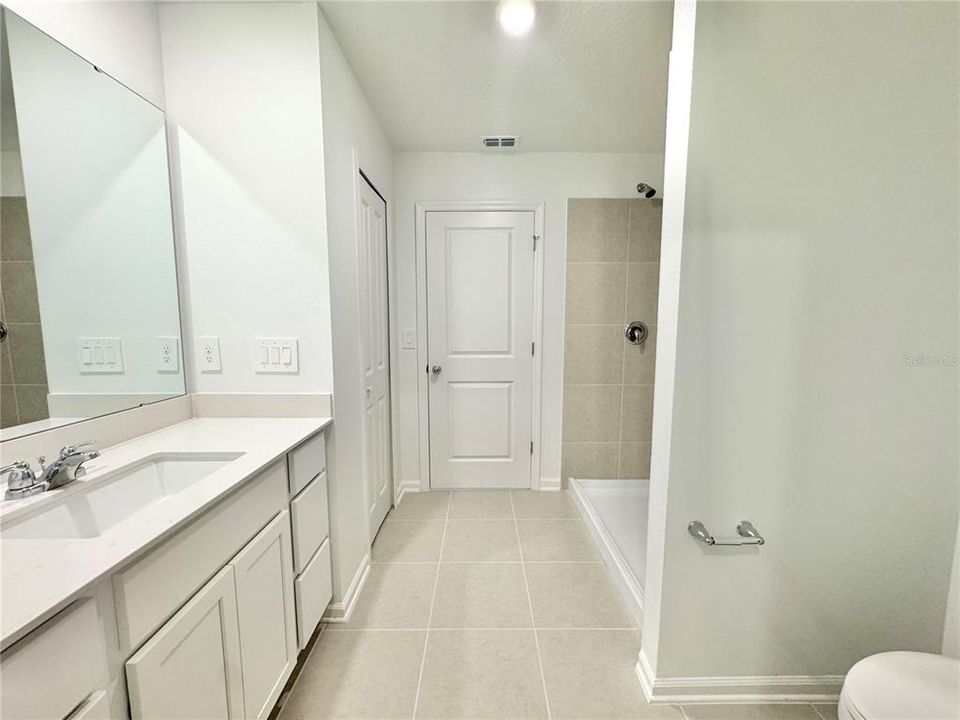 En Renta: $2,000 (4 camas, 2 baños, 1874 Pies cuadrados)