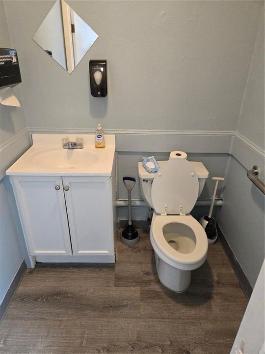 En Venta: $649,000 (0 camas, 0 baños, 2200 Pies cuadrados)