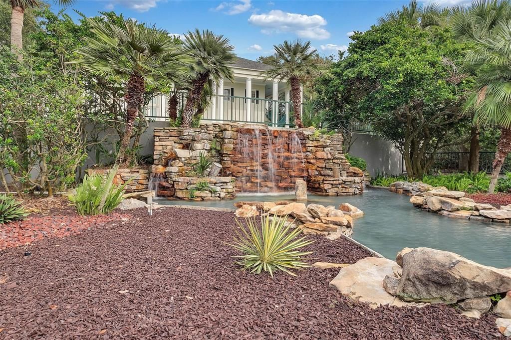 For Sale: $375,000 (3 beds, 2 baths, 2692 Square Feet)