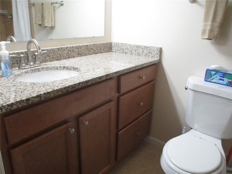 For Rent: $1,850 (2 beds, 2 baths, 1390 Square Feet)