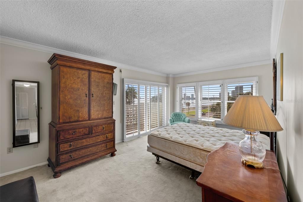 На продажу: $480,000 (2 спален, 2 ванн, 1104 Квадратных фут)