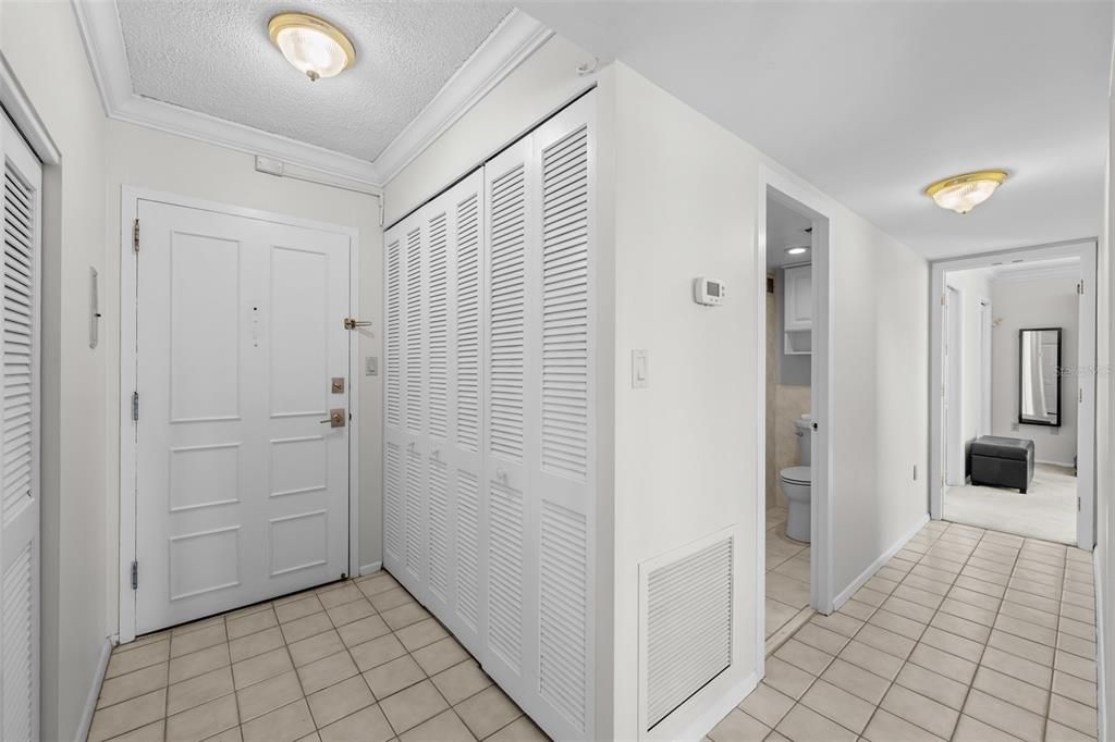 На продажу: $480,000 (2 спален, 2 ванн, 1104 Квадратных фут)